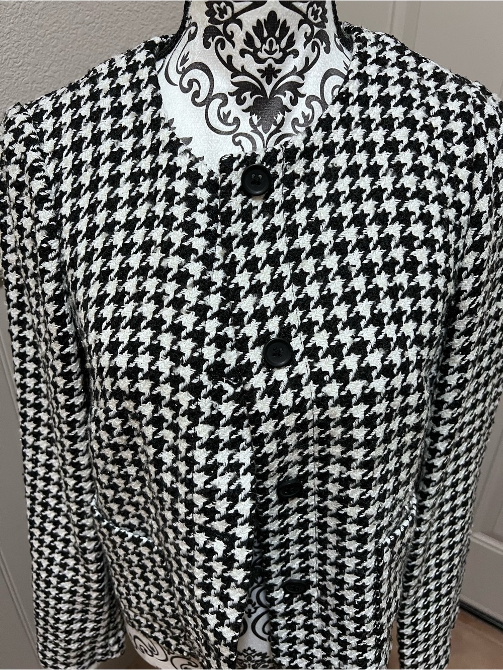 Banana Republic Black and White Houndstooth Tweed Jacket